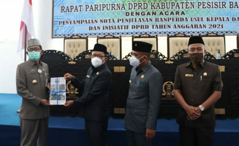 Gelar Paripurna Penjelasan Raperda