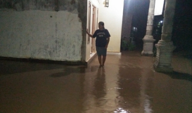 Banjir Kiriman Rendam Pemukiman di Parerejo