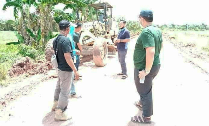 Perbaiki Jalan di Mesuji Timur dan Rawajitu Utara