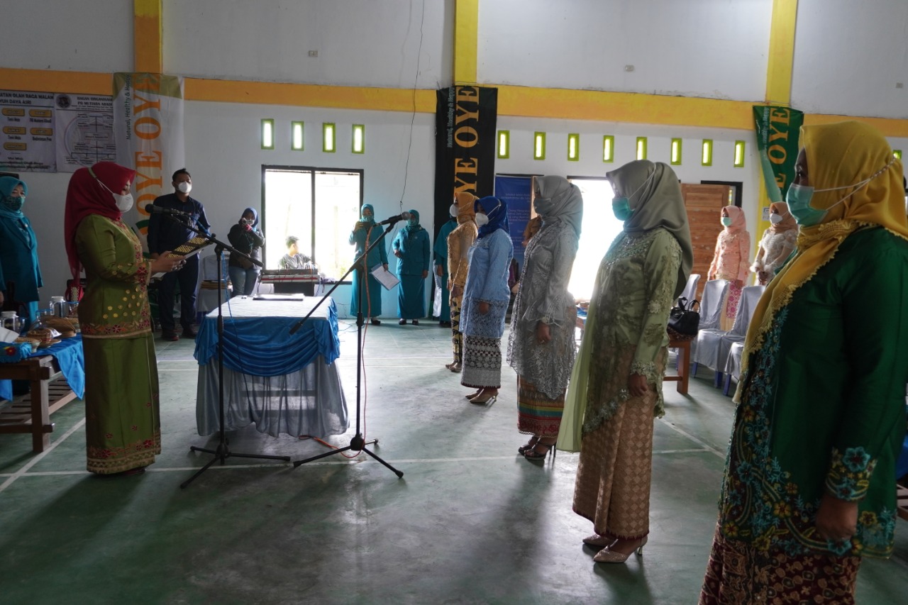 Lantik TP PKK Tubaba Lima Kecamatan, Ini Pesan Kornelia Umar