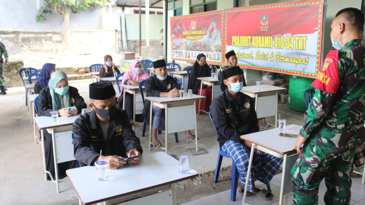 Koramil TKT Kodim 0410/KBL Laksanakan Belajar Daring untuk Para Siswa