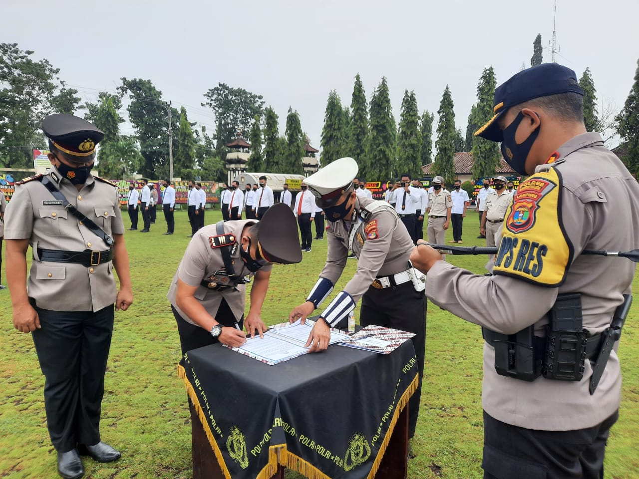 Dua Kasat Polres Lampura Sertijab