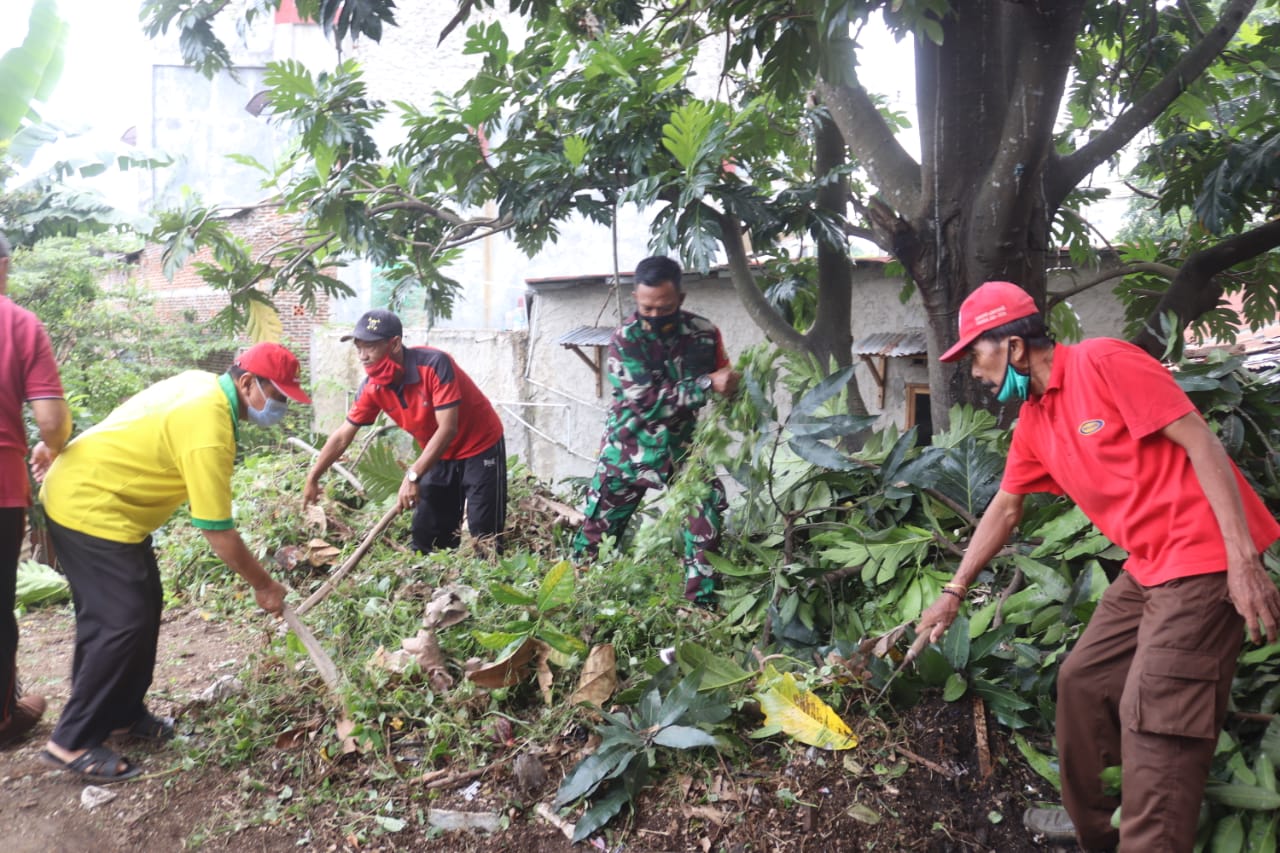 Personel Kodim 0410/KBL Laksanakan Jumat Bersih