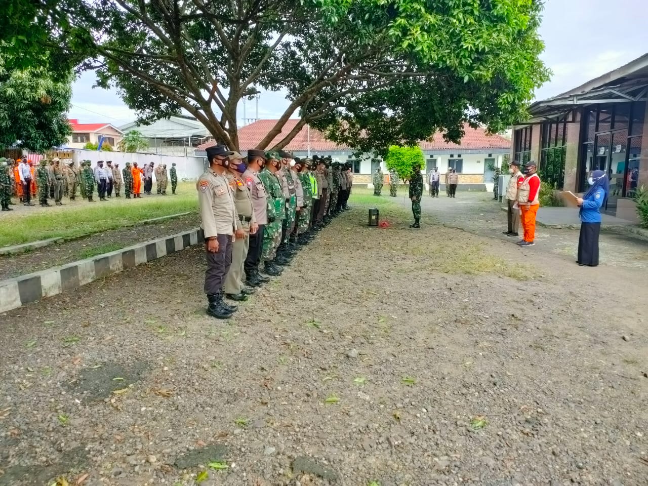 Personel Kodim 0410/KBL Laksnakan Apel Bersama dengan Satgas Covid-19