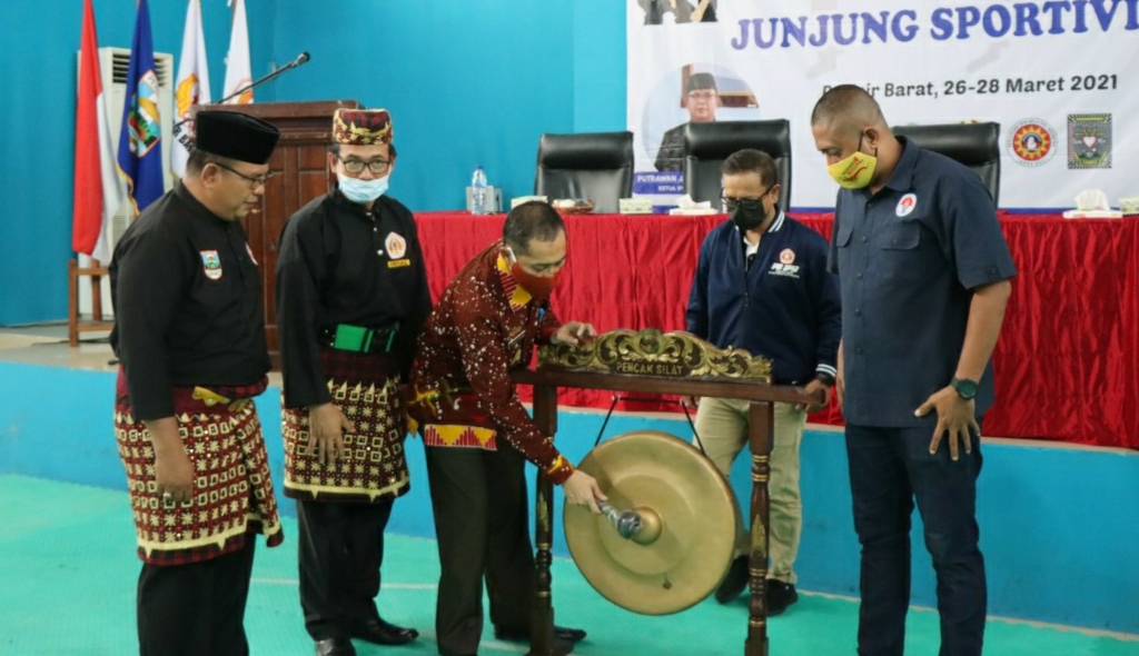 Ratusan Pesilat Pesbar Ikut Sirkuit Pencak Silat