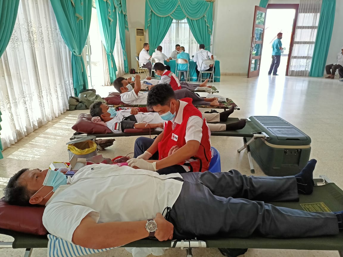 Bantu Stok PMI, PTPN VII Gelar Donor Darah