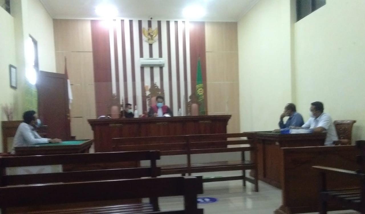 Praperadilan Gugur, Advokat David Sihombing Jalani Sidang Dakwaan