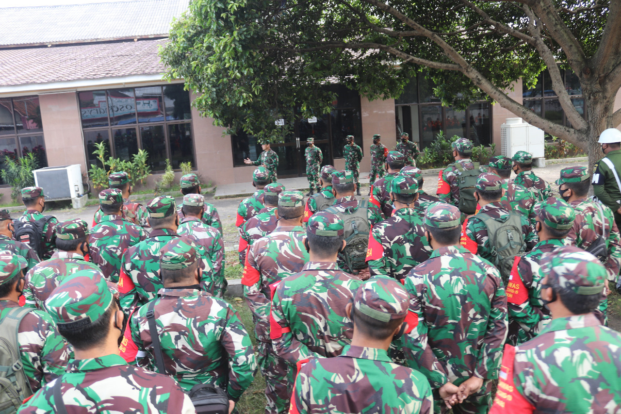 Bersama Walikota, Dandim 0410/KBL Beri Pengarahan ke Satgas Covid-19