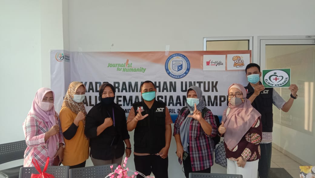 IIB Darmajaya Peduli Jurnalis Kemanusiaan Lampung