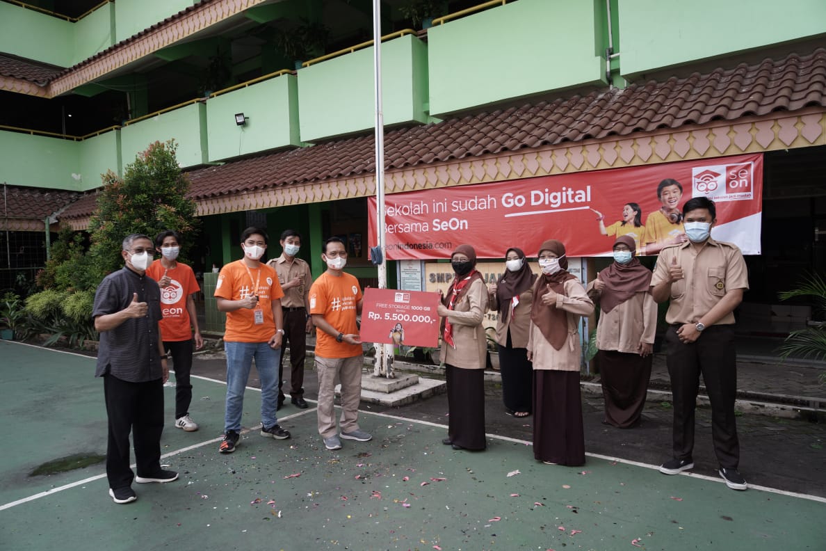 SeOn Berikan Apresiasi ke Sekolah Sebagai Bentuk Dukungan