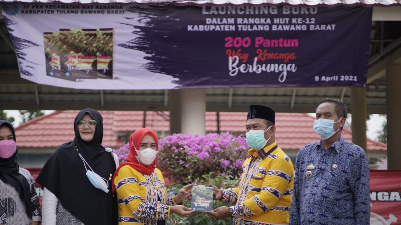 Hamdalah, Buku Pantun Karya Para Ibu PKK Waykenanga Kantungi ISBN