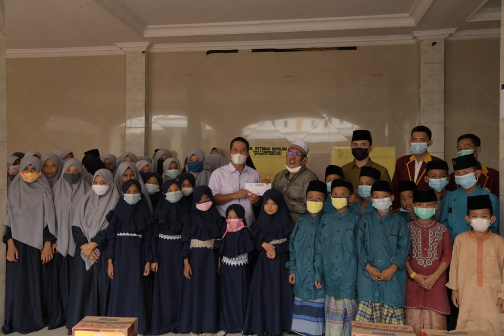 Yayasan Pendidikan Teknokrat Sambangi Panti Asuhan