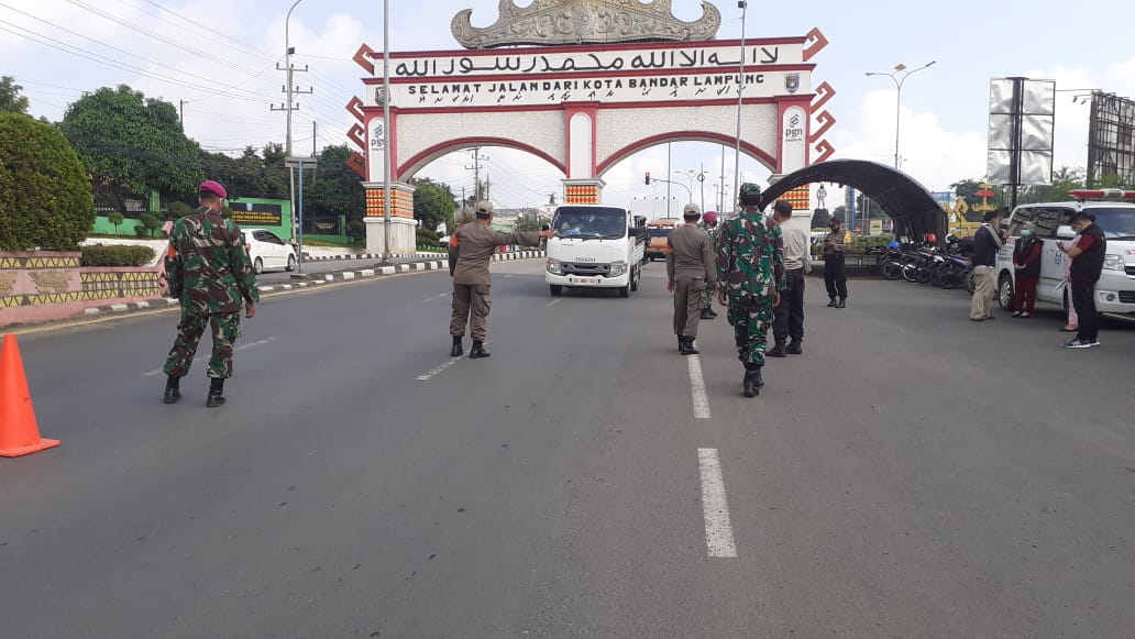 Personel Kodim 0410/KBL Lakukan Penyekatan di Perbatasan