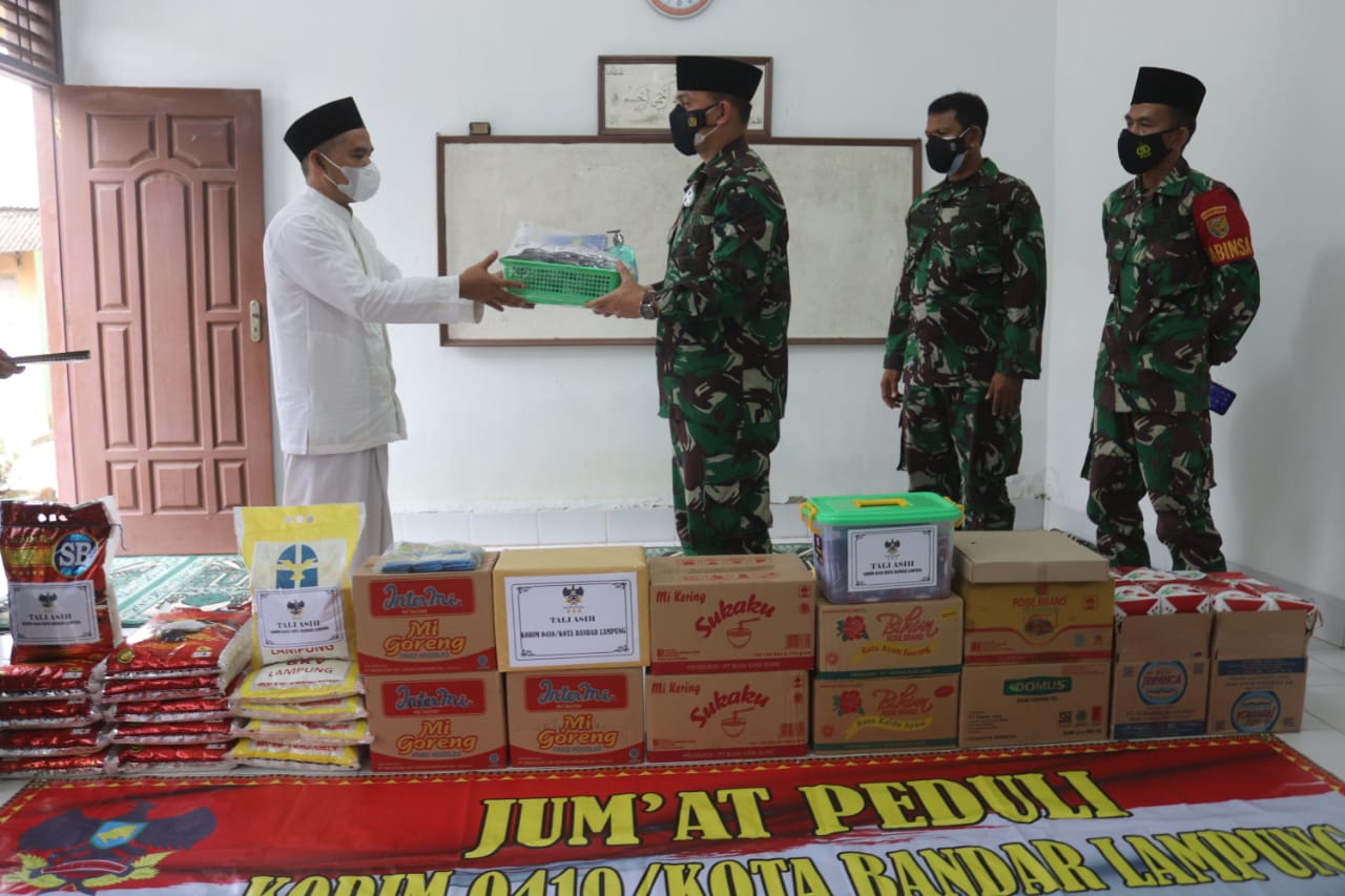 Dandim 0410/KBL Kunjungan dan Berikan Santunan ke Pondok Pesantren