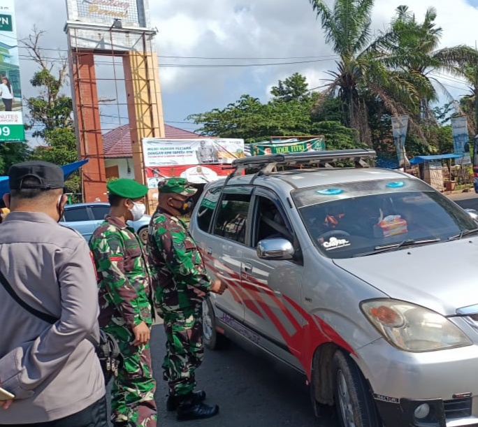 Personel Kodim 0410/KBL Ikut Dalam Tim Penyekatan di Perbatasan