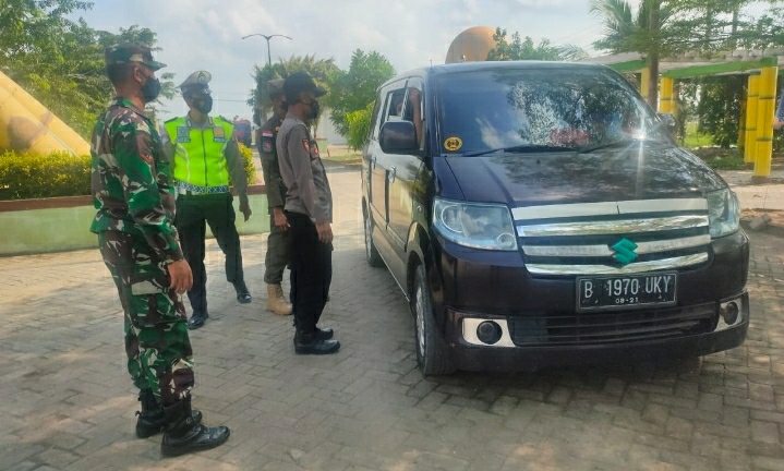 Tetap Screening Kendaraan dan Penumpang di Posko Penyekatan