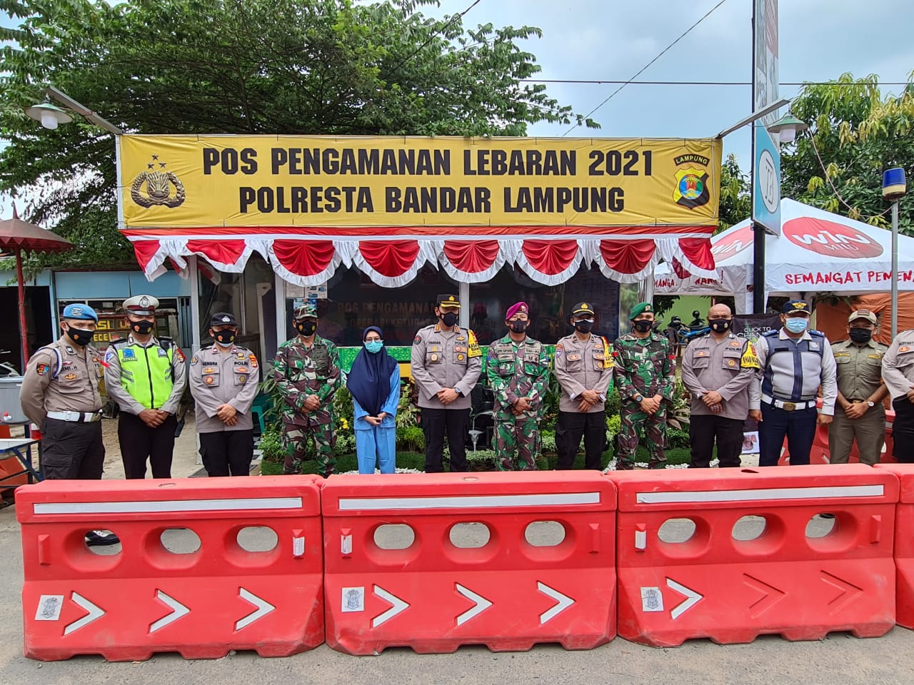 Supervisi Pos Penyekatan, Polda Lampung Ingatkan Personel Soal Prokes