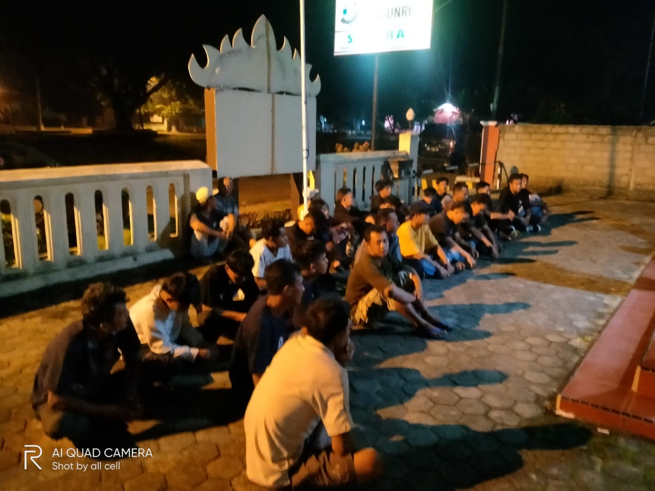 Kumpul Minum Tuak Langgar Prokes, Puluhan Orang Diamankan Polisi