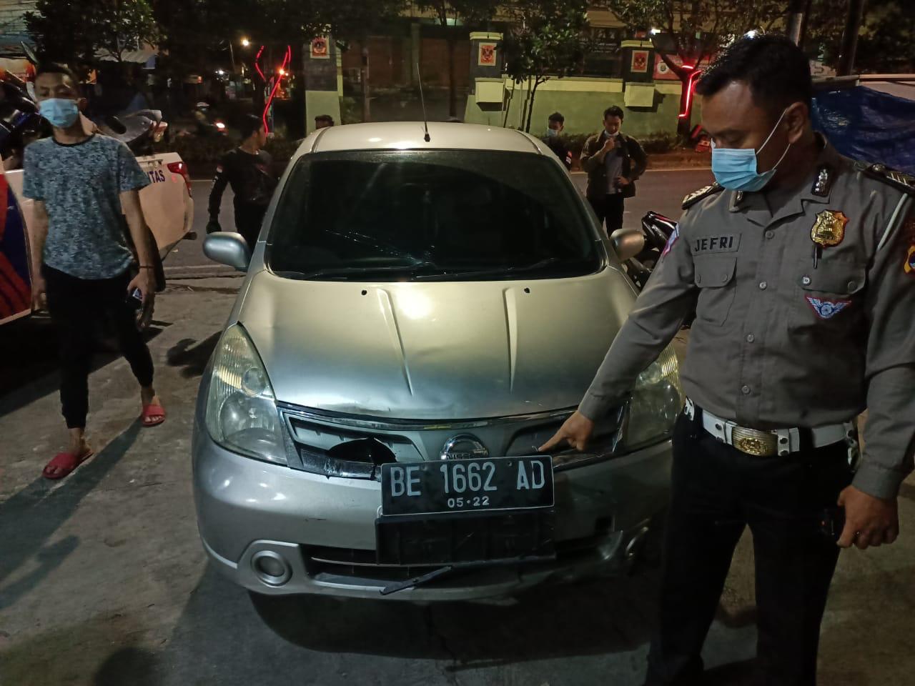 Lagi, Mobil Tabrak 4 Pengendara Motor