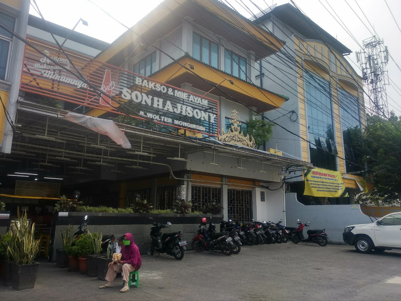 Pemkot Buka Segel Sujumlah Tempat Makan, Tapi Ada Aja Nih yang Masih \