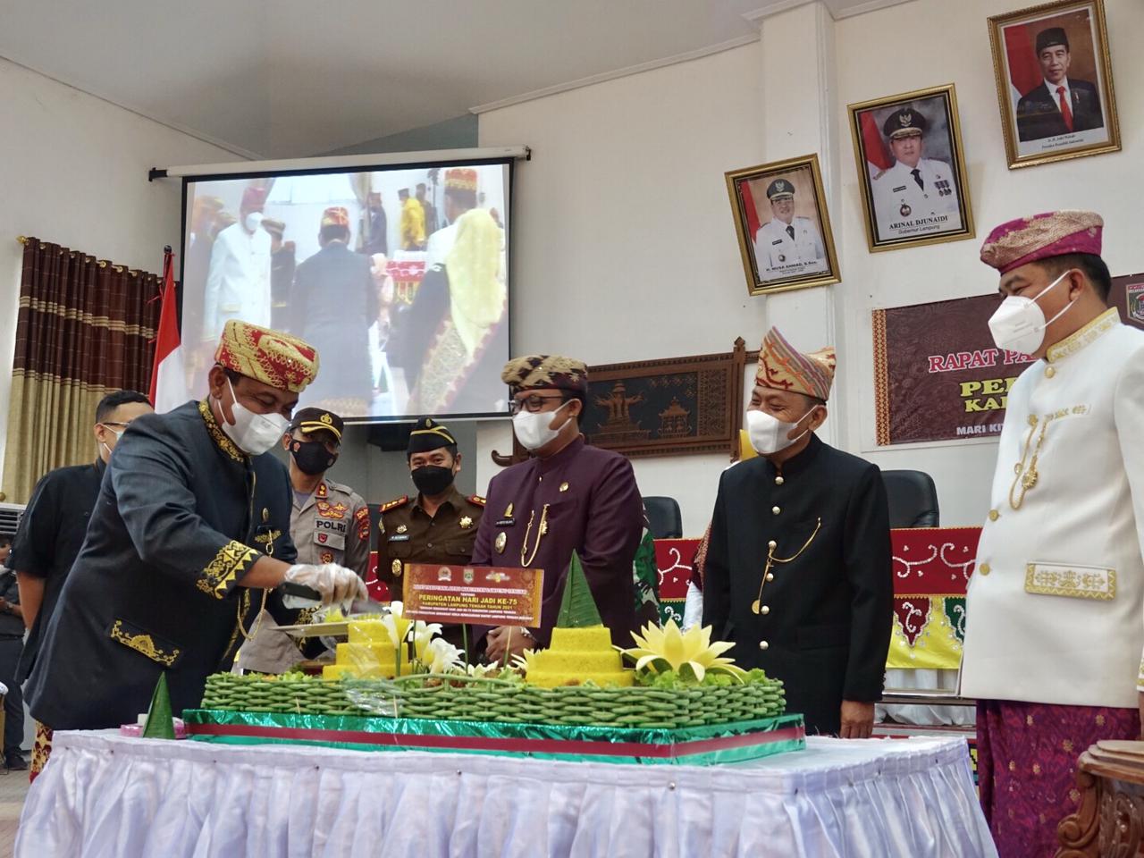 Paripurna HUT Ke-75, Semua Berharap Lamteng Jadi Kabupaten Terbaik