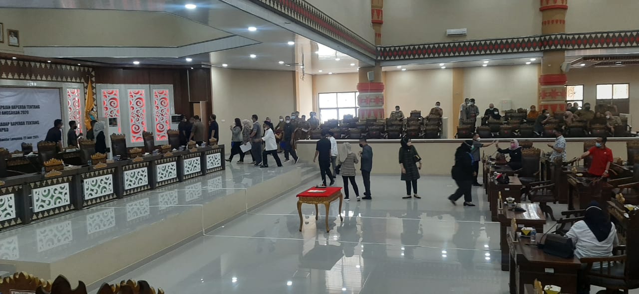 Simak, Ini Daftar Anggota DPRD Bandarlampung yang Walk Out Dari Paripurna