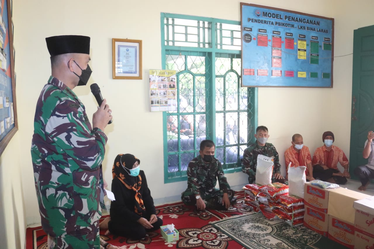 Dandim 0410/KBL Kunjungi Panti Jompo dan Berikan Santunan