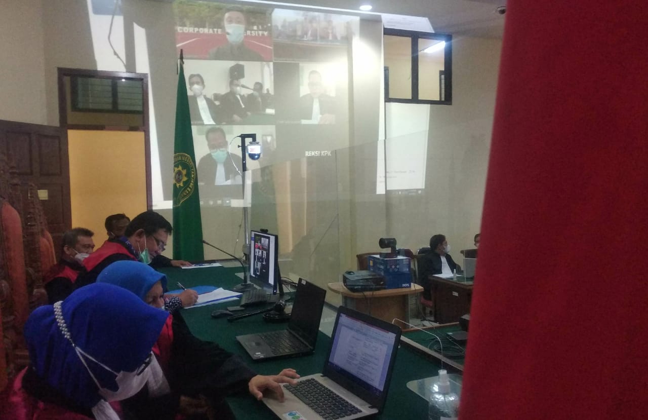 JPU KPK Tuntut Mantan Bupati Lamteng Lima Tahun Pidana Penjara