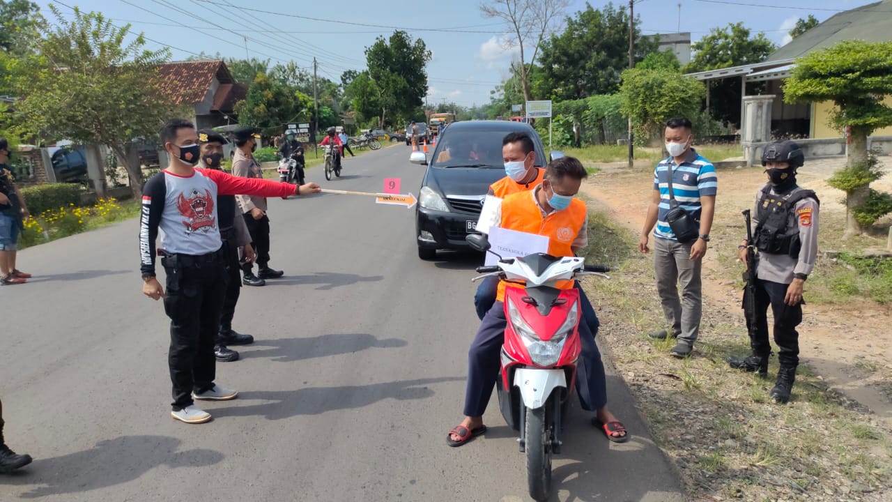 Polisi Gelar Rekonstruksi Kasus Pencurian Uang Gaji Satpol PP Tubaba