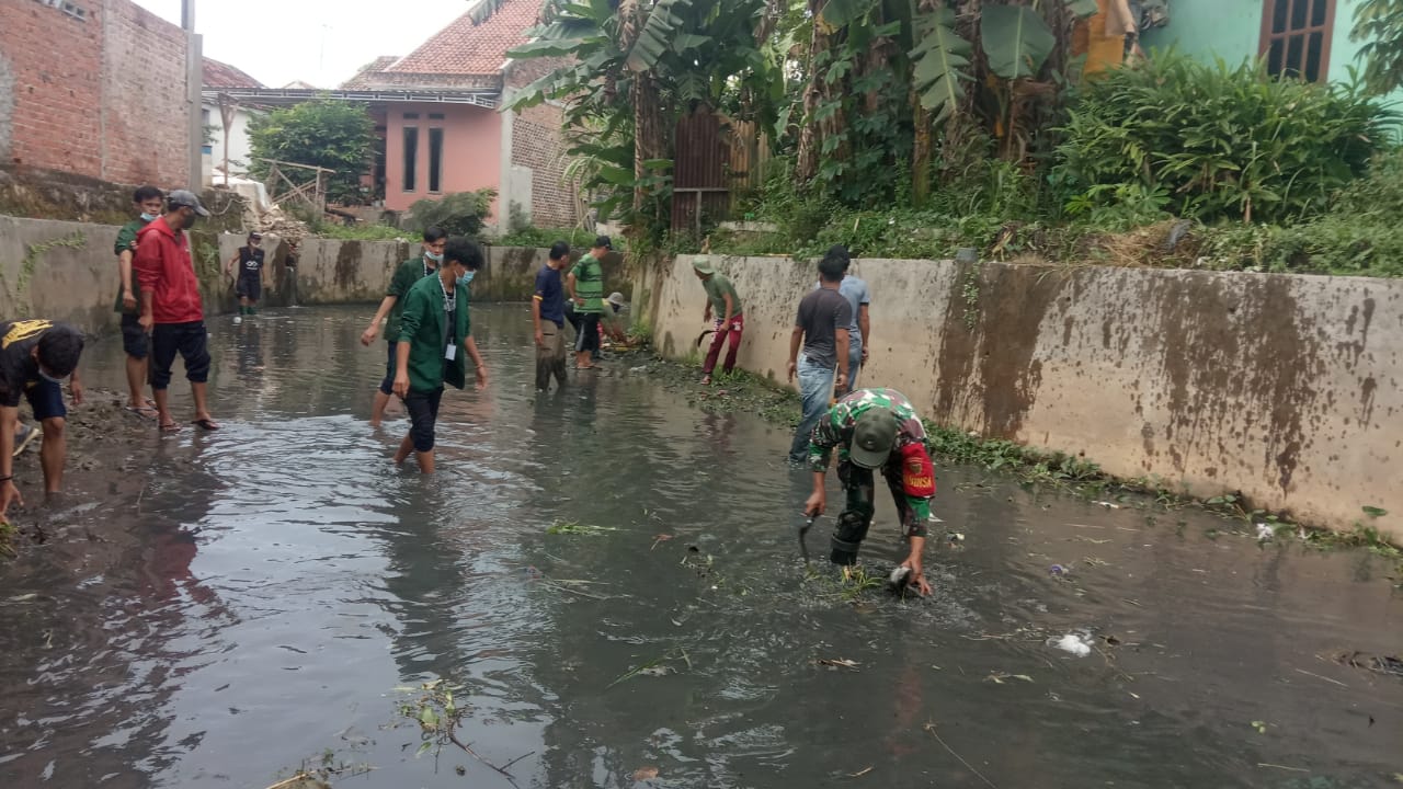 Kodim 0410/KBL Laksanakan Gebrak Sungai bersama Warga