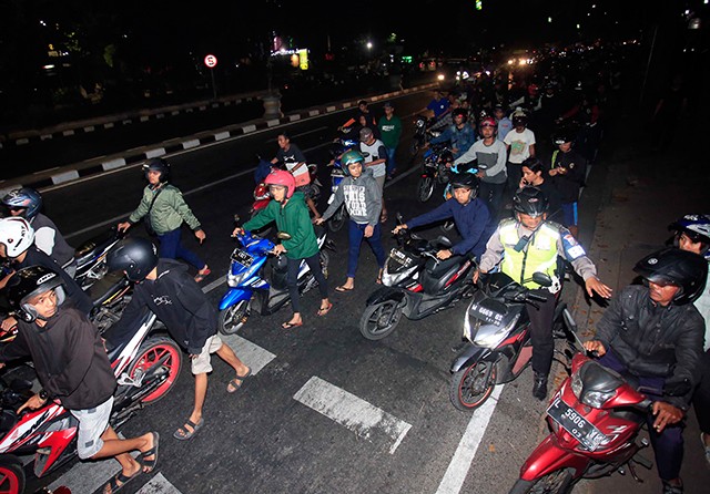 Polisi Bubarkan Aksi Balapan Liar di Sultan Agung