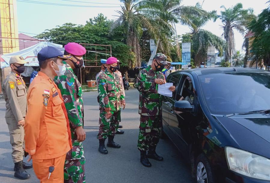 Babinsa Kodim 0410/KBL Ikut Laksanakan Kegiatan Penyekatan