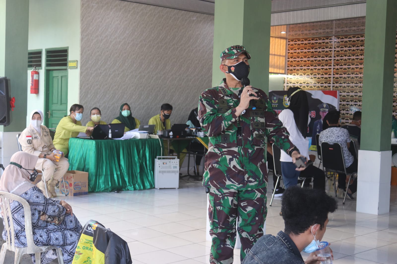 Dandim 0410/KBL Tinjau Kegiatan Vaksinasi di Makodim