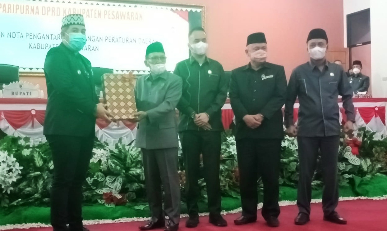 DPRD Gelar Paripurna Penyampaian Dua Raperda