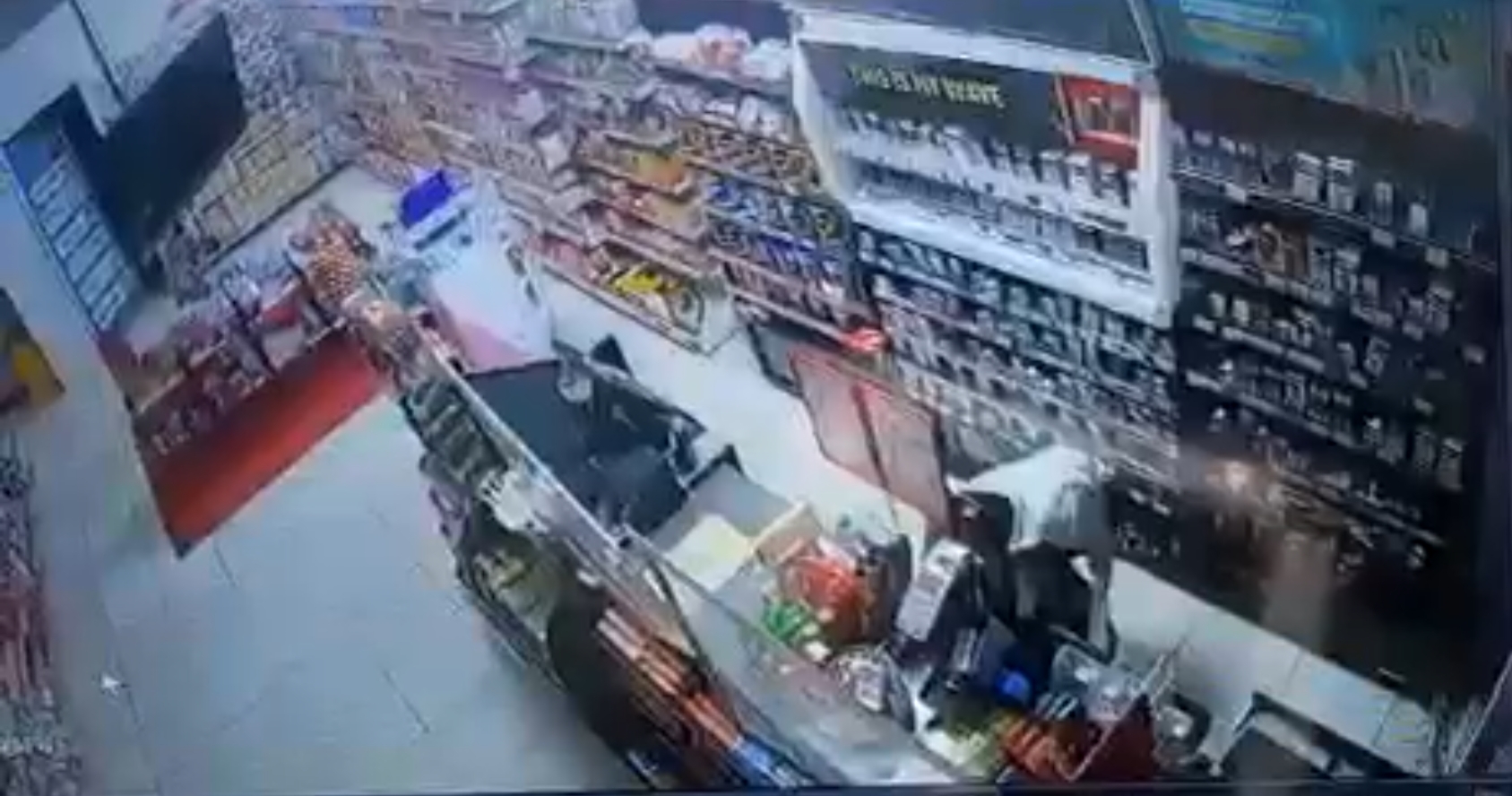 Polisi Buru Pembobol Minimarket