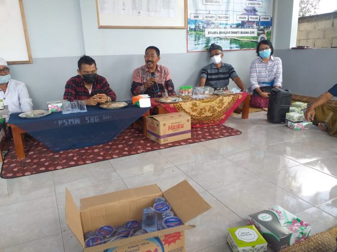 Anggota DPRD Lampung Bagikan Suplemen ke Warga