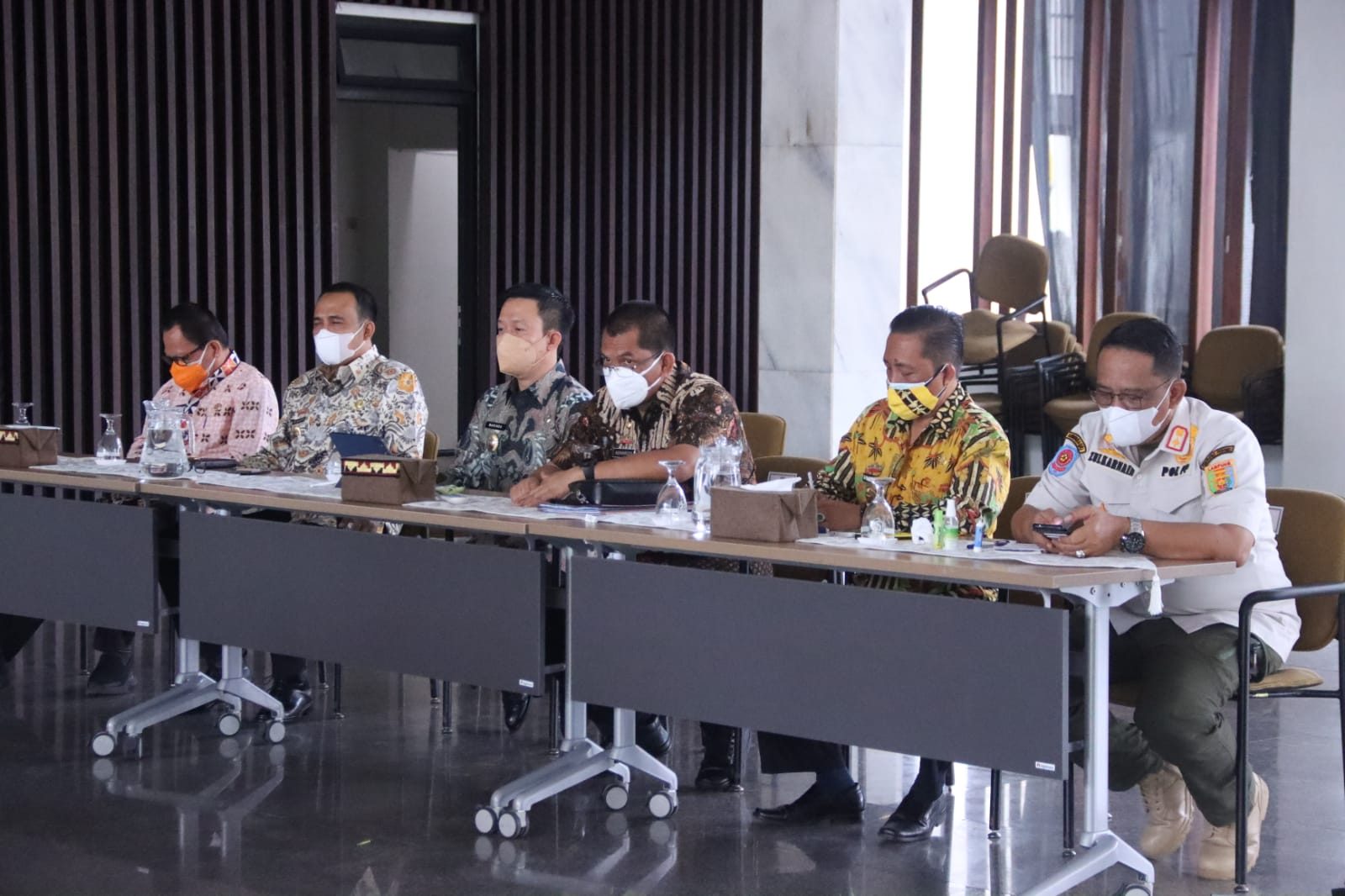 Pimpin Rapat Evaluasi PPKM Mikro, Gubernur Arinal Minta Koordinasi Kabupaten/Kota Ditingkatkan