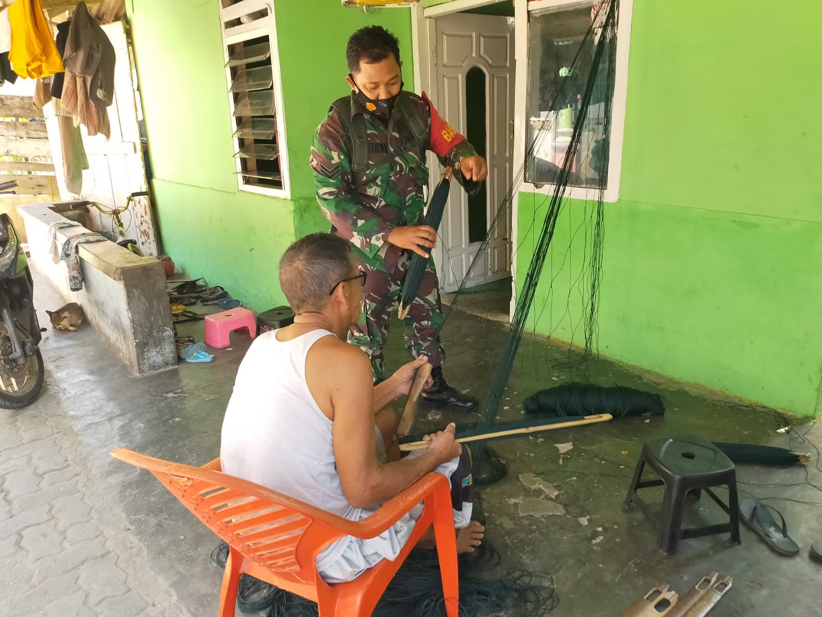 Babinsa Kodim 0410/KBL Terus Laksanakan Komsos di Tempat Binaan