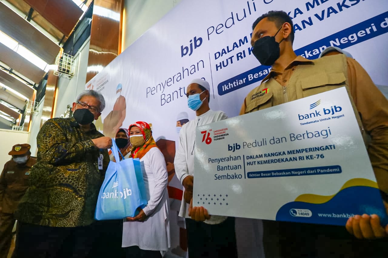 Semangat bjb Meriah Hari Ulang Tahun Kemerdekaan RI ke-76 bersama bank bjb