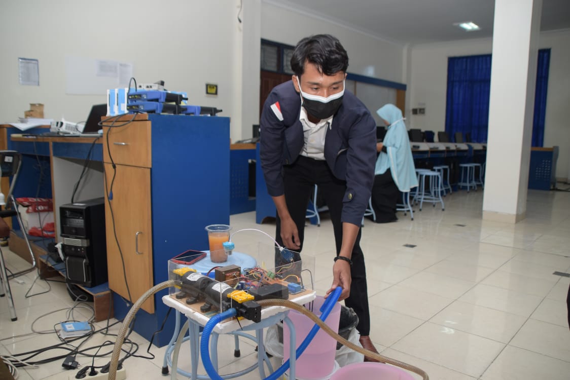 Salut! Mahasiswa ini Ciptakan Sistem Monitoring Air pada Budikdamber Berbasis IoT