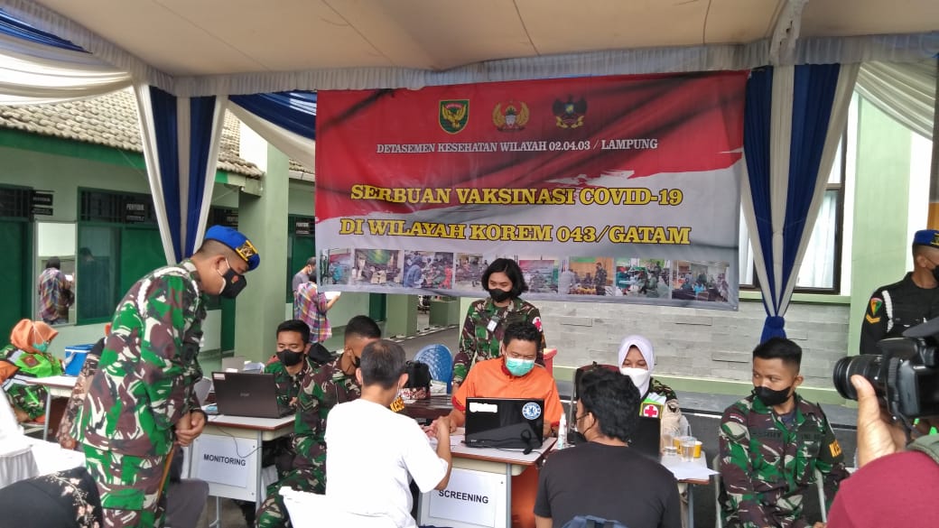 1000 Dosis Vaksin Telah Disalurkan untuk Masyarakat oleh Denpom II/3 Lampung