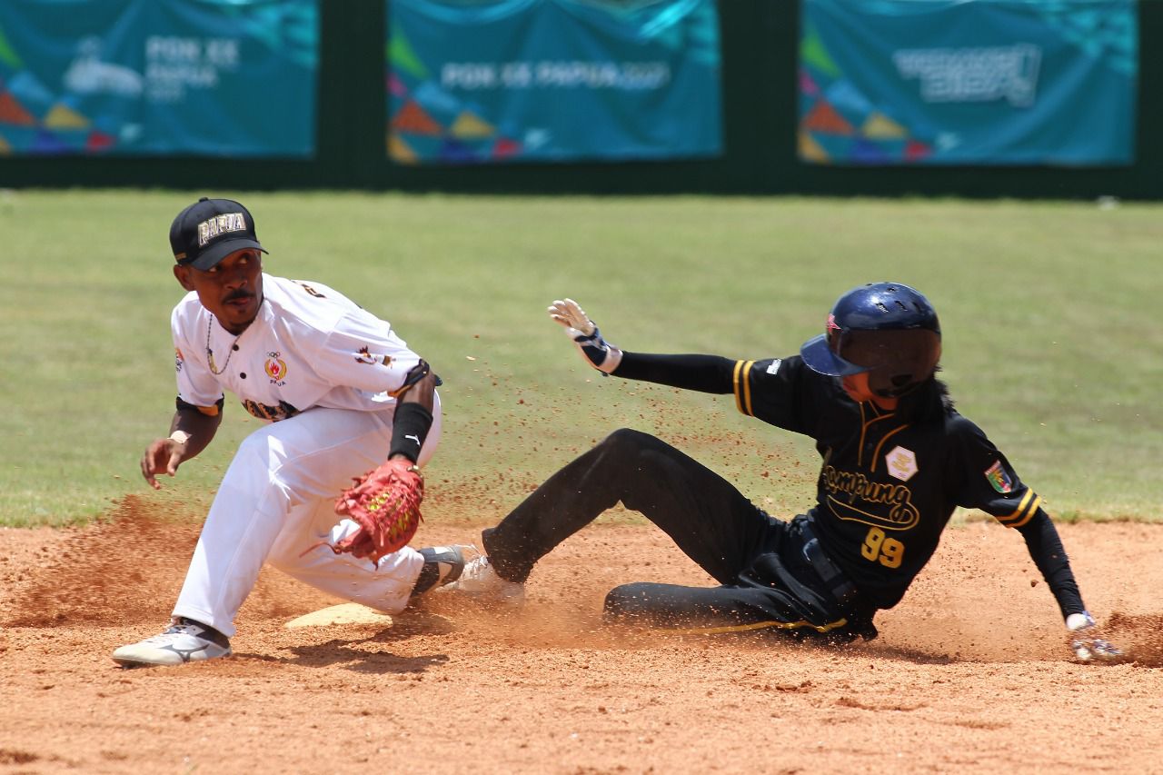 Softball dan Baseball Lampung Kalahkan Tuan Rumah