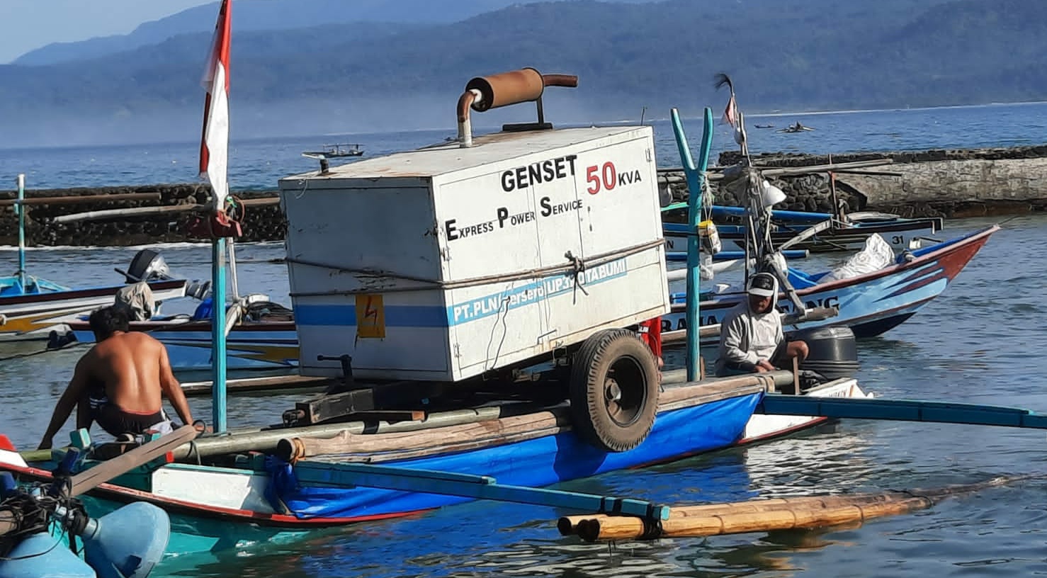 Jaringan Kabel Bawah Laut Rusak, Pasokan Listrik Pulau Pisang Dibantu Genset