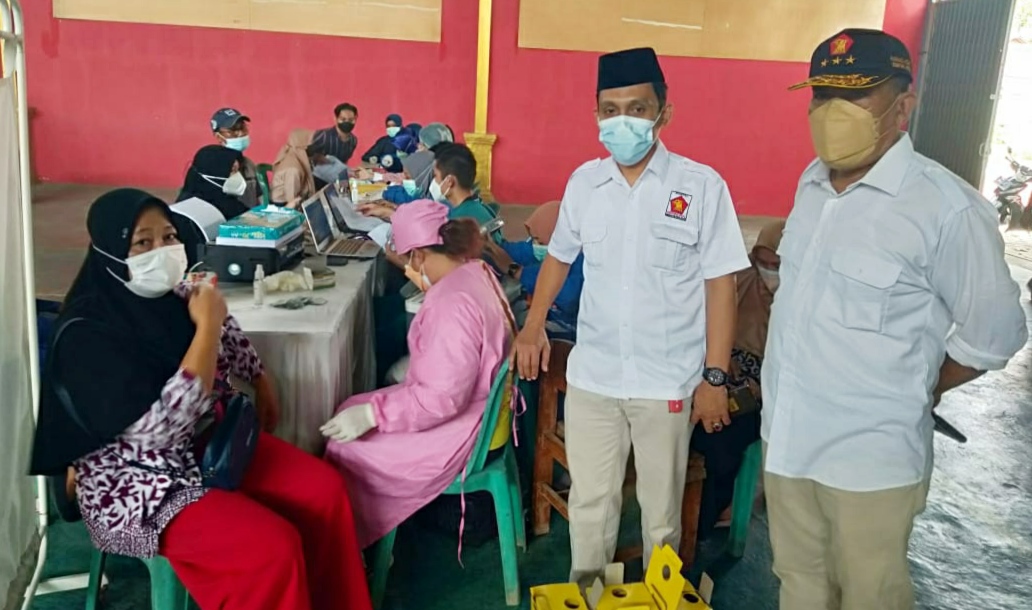 DPC Partai Gerindra Pringsewu Gelar Vaksinasi Massal