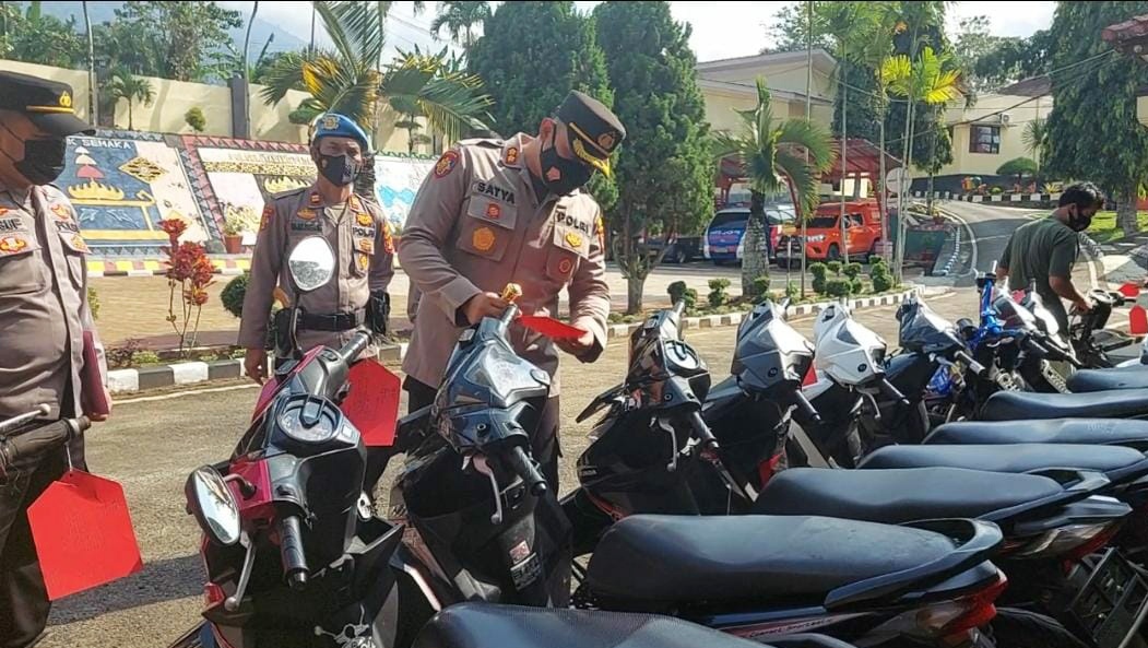 Tekab 308 Polres Tanggamus Bergerak, Tangkap Dua Tersangka dan Sita 14 Motor