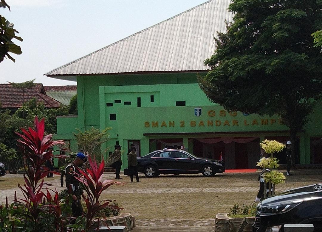 Tiba di Lampung, Jokowi Langsung ke SMA 2 Bandar Lampung