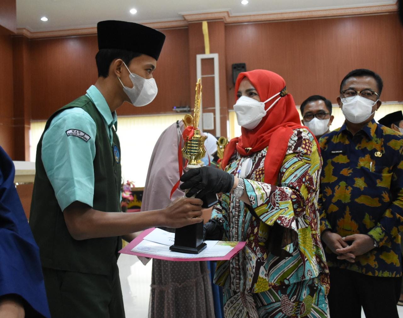 Wali Kota Beri Sepeda Kepada Pemenang Lomba MTQ Tingkat Madrasah