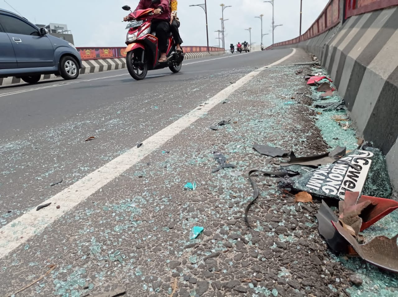 Lawan Arus di Flyover Sultan Agung, Pengendara Honda Beat Tewas