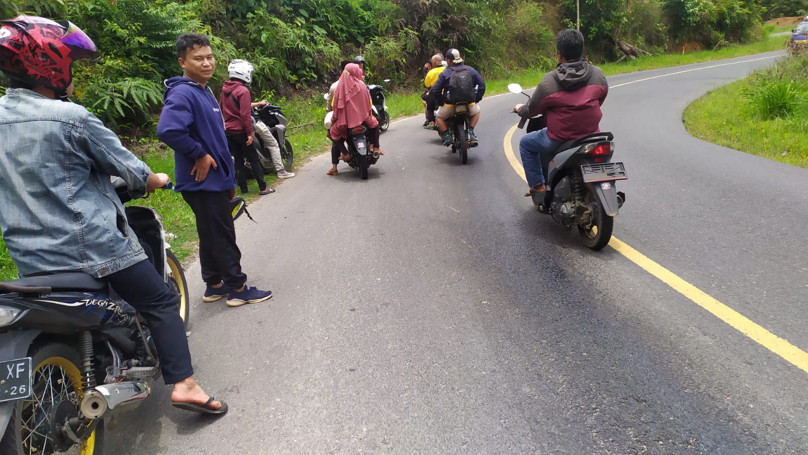 Lapor Ndan ! Tumpahan Oli di Simpang Luas Makan Korban Pemotor