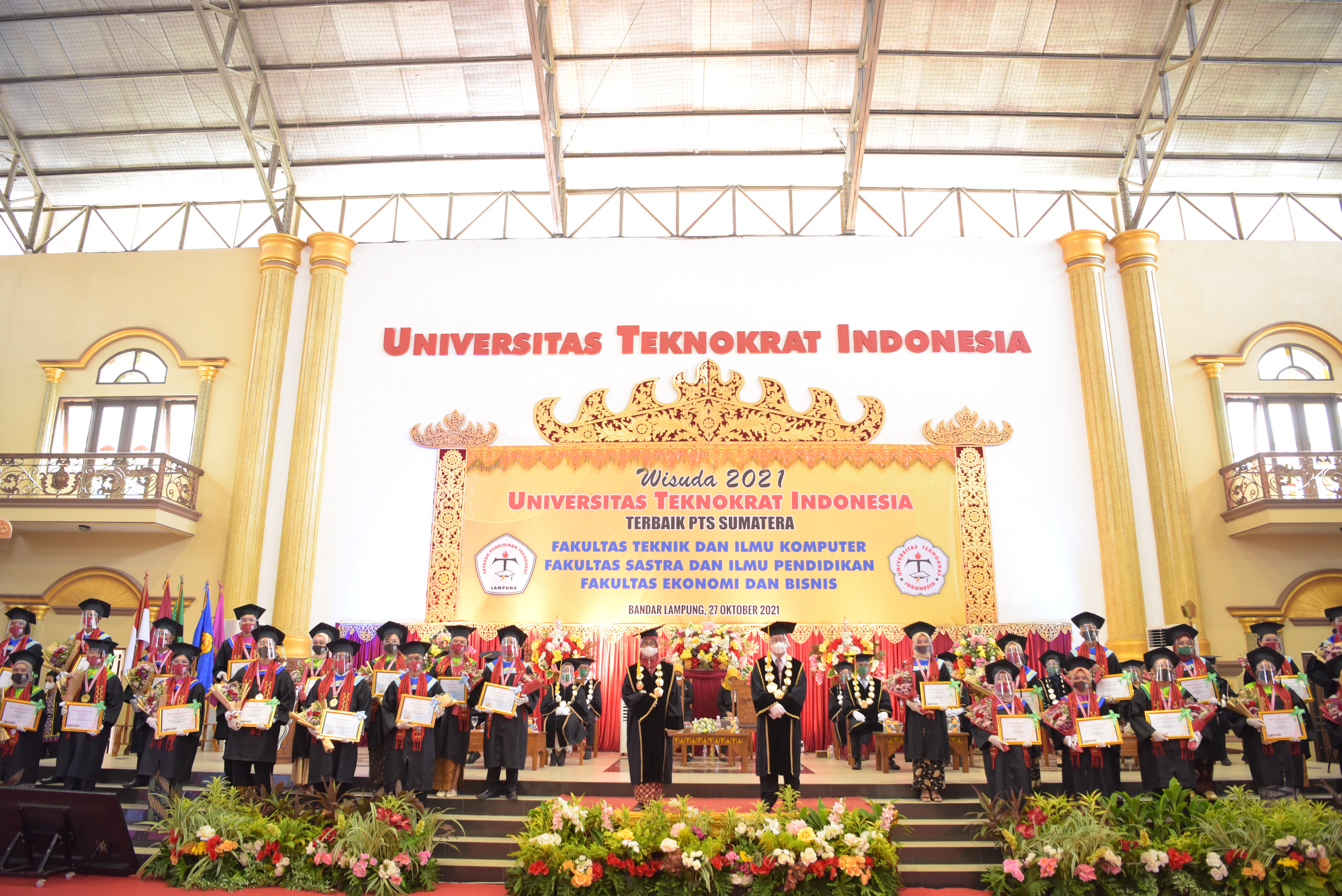 Wisudawan Universitas Teknokrat Indonesia Menjadi Suri Tauladan Para Pemuda Indonesia